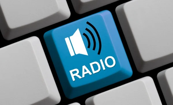 Os melhores programas para transmissão de rádio online