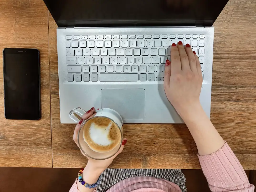 4 hábitos online que estão se tornando comuns entre os brasileiros 4 hábitos online que estão se tornando comuns entre os brasileiros